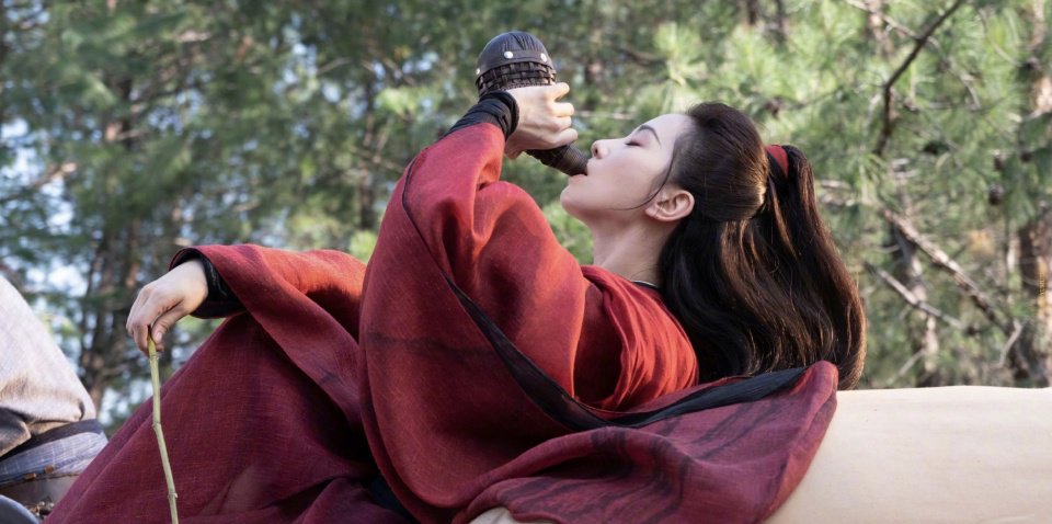 8位美女太耀眼，陈钰琪- 刘诗诗《狐妖小红娘竹业篇》杀青