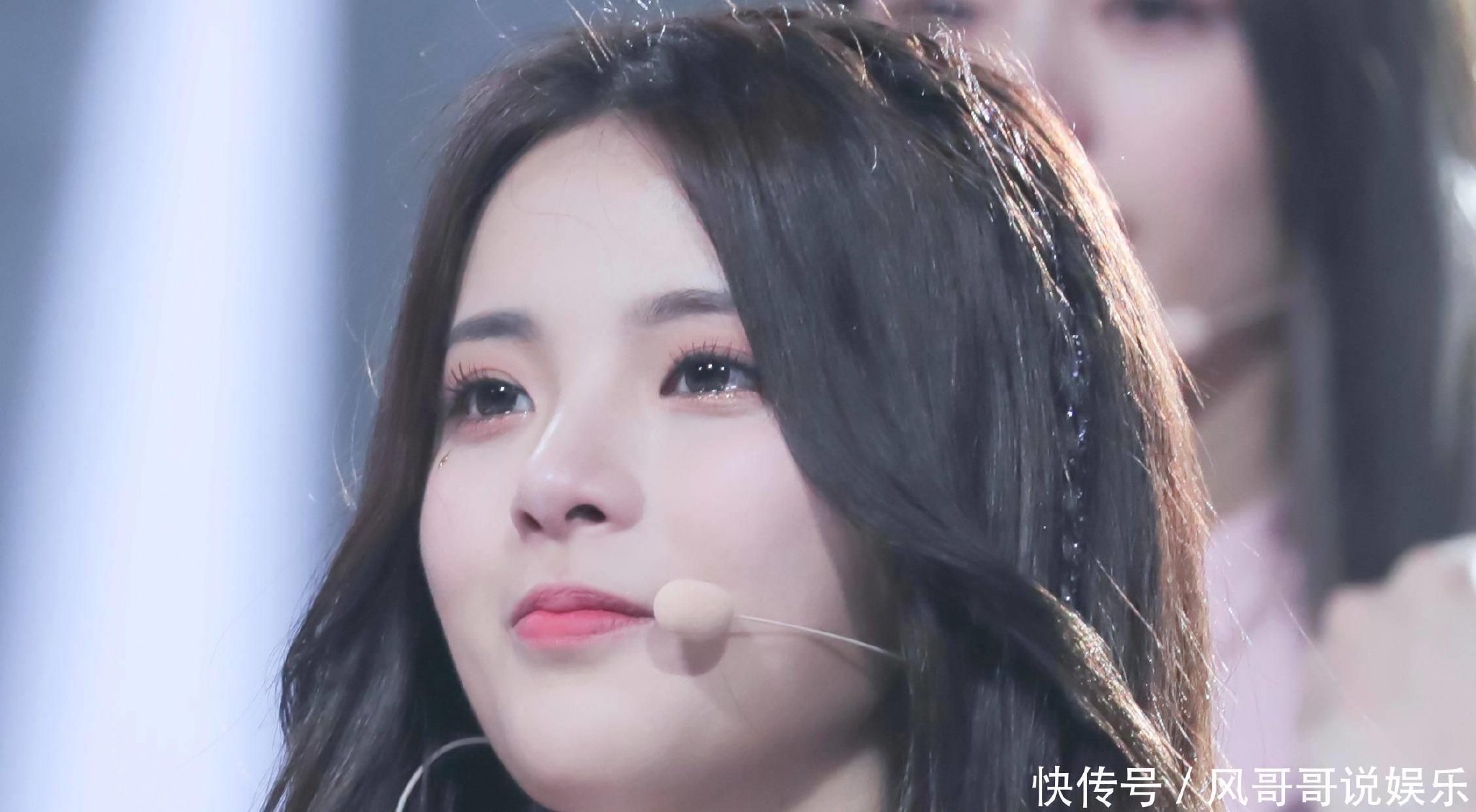 从“哭泣少女”到“喜剧之王”女主，杨超越成长之路大盘点！