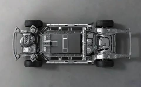 解析插混和增程的本质区别：一个靠油箱，一个靠电池