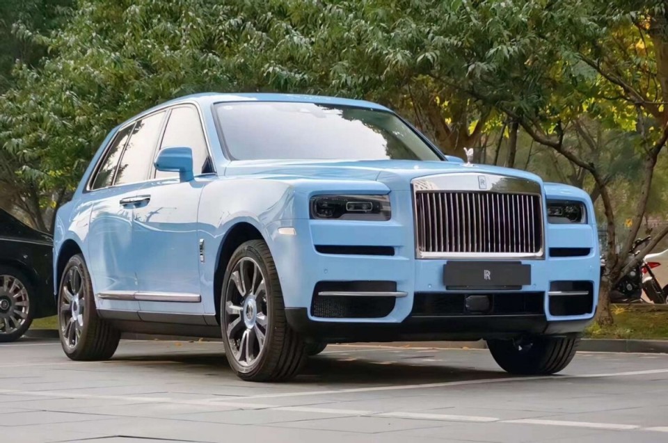 库里南也绷不住了！四年销量崩一半：中国土豪为什么不爱劳斯了？