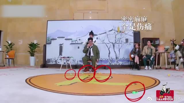 好心酸，李晨沈月吹爆气球，吹的大黑牛满脸通红青筋暴起