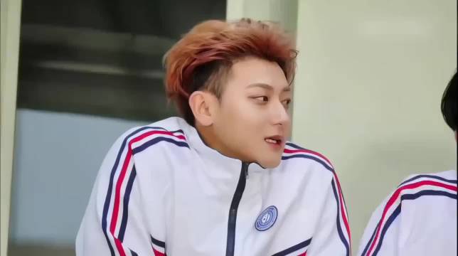 黄子韬泪谈愧对家人，黄晓明自曝曾与母亲冷战两周