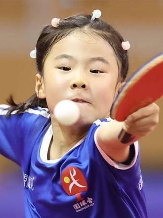 王楠女儿火力全开，狂揽9-1强势碾压对手，诡异发球令全场惊叹不已