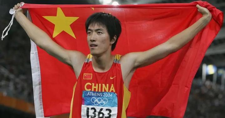 “爱国青年”刘翔年纳税800万 仍是国内田径顶流IP享耐克终身合同