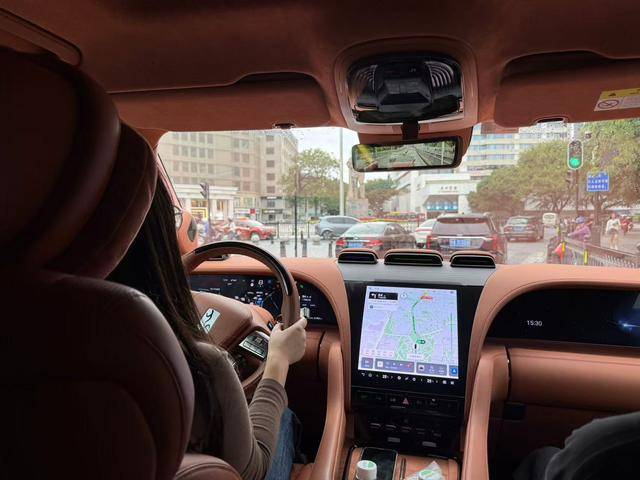 百万豪车仰望U8城市NOA能力实测,已开通七城,年底将覆盖全国_汽车