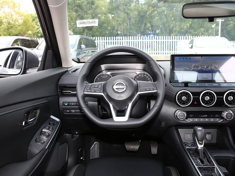 日产轩逸试驾时的刹车性能如何,制动距离和脚感如何?