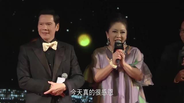 向华强称看不上娱乐圈美女，想与向太再活20年