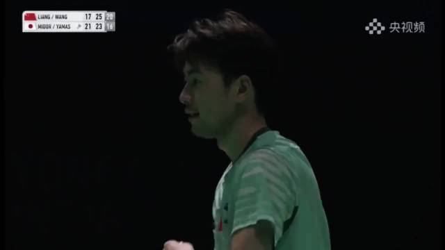 梁王组合复刻三年前领奖姿势，印度公开赛卫冕