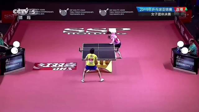 18岁孙颖莎亚乒赛力克佐藤瞳，助中国女团夺冠