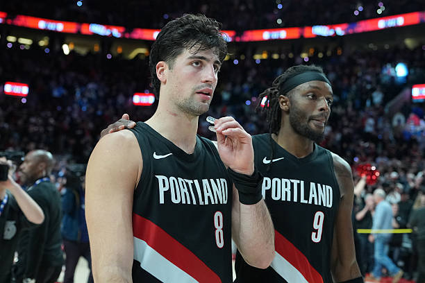 开拓者阿夫迪亚缺席，格兰特霍勒迪复出，杨瀚森回归