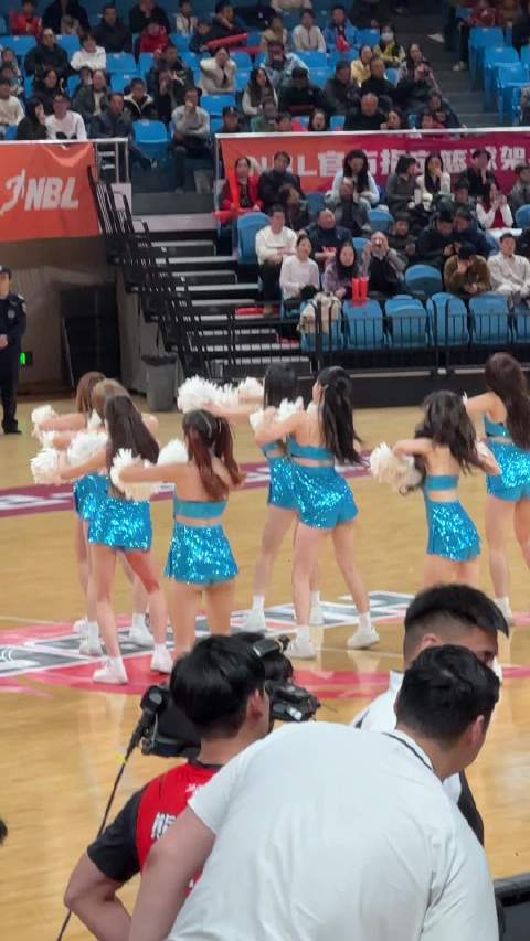 来看美女了 职业赛场遇见dont stop