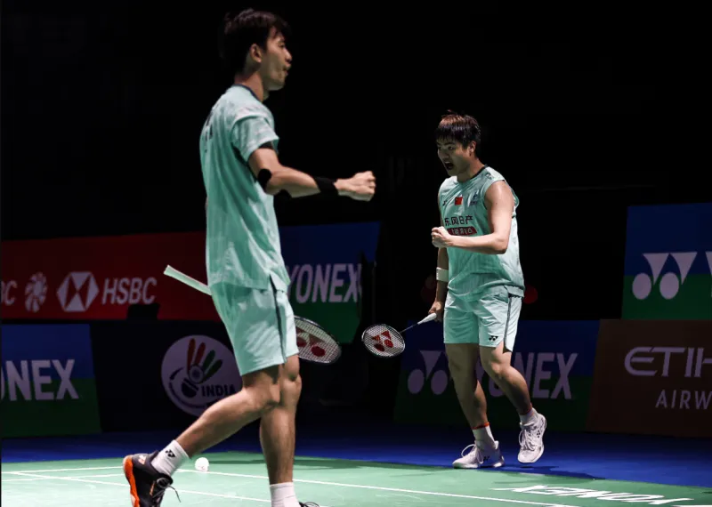 [2026年01月18日]梁伟铿/王昶2-1逆转日本组合，时隔三年再夺印度羽毛球公开赛男双冠军