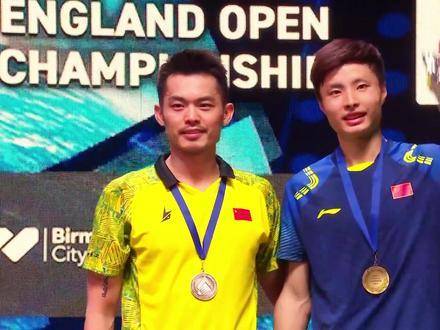 石宇奇八年砥砺重返巅峰，登顶世界第一