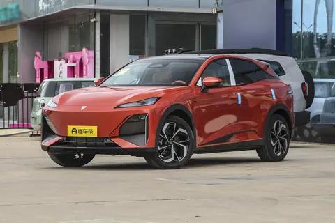 家用SUV新选择，配华为智驾+零重力座椅，来看深蓝S07有何表现？