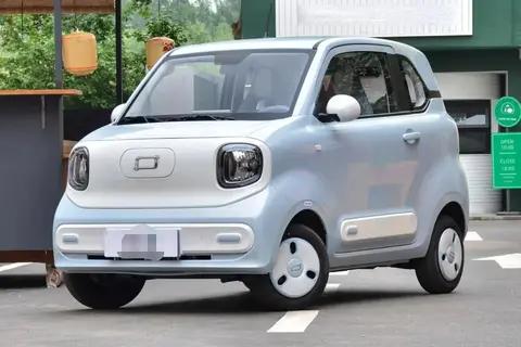 2.99万 VS 3.88万！200公里纯电续航！奔腾小马 PK 宏光MINIEV！