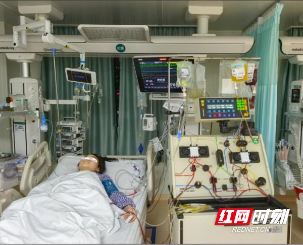 12岁女孩身患三重危重疾病 多学科团队8小时创造生命奇迹