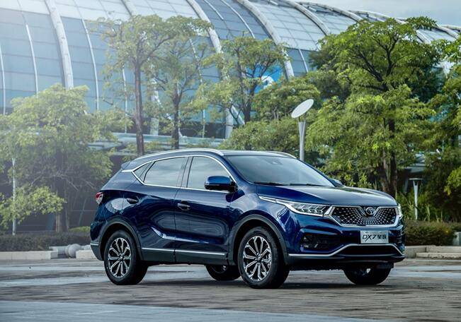 新车首保多少公里好 新车首保有哪些项目