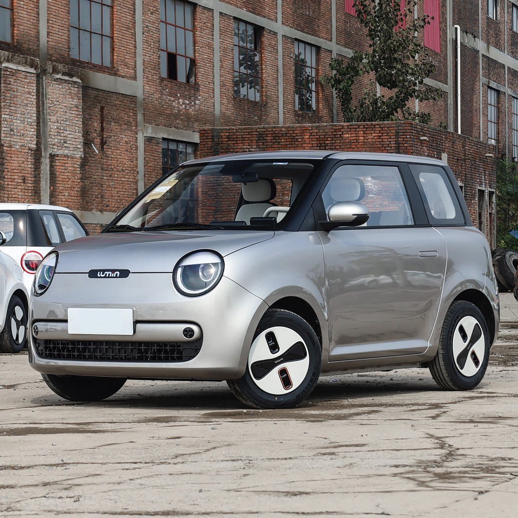 城市通勤新选择:3款10万内灵动两厢车推荐