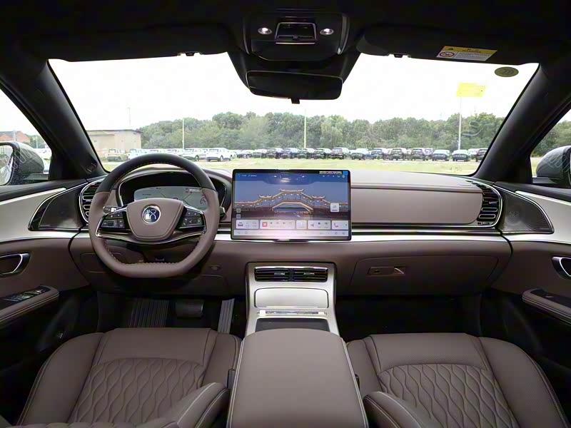 比亚迪汉的中控分辨率是多少?