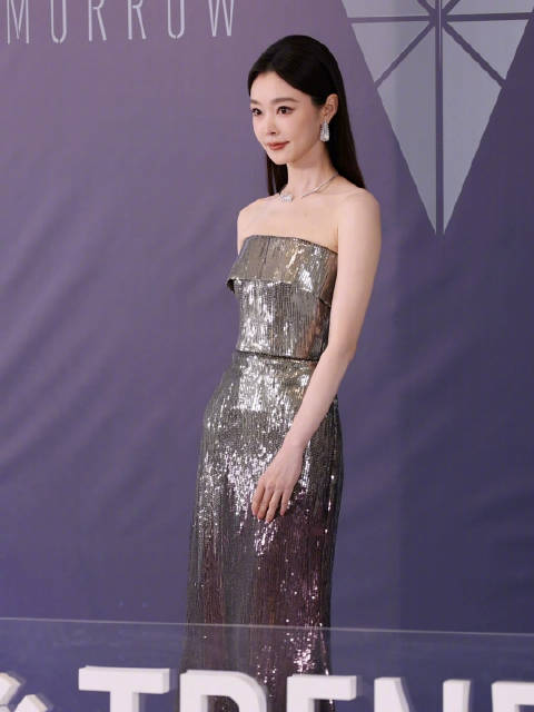 从2015年热播的《伪装者》于曼丽开始认识宋轶的