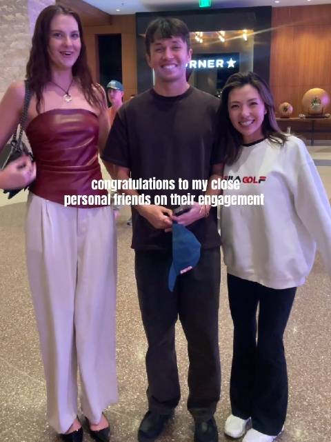 这个女生好高 23好局促好害羞  tt：vroomjess