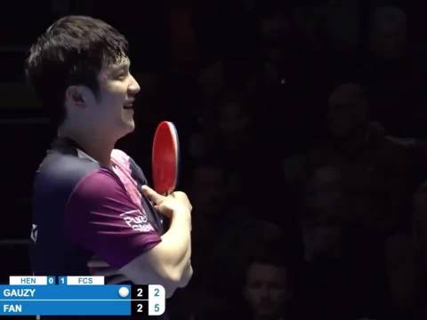 樊振东0-2落后连扳3局，欧冠3-2逆转西蒙献生日礼