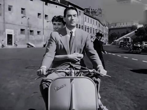 赫本罗马假日黑白光影定格经典