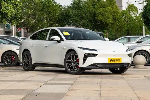 2025款东风奕派007舒适驾驶体验