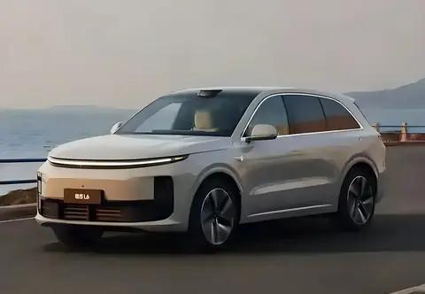 理想L6深度测评：五座布局+全系高阶智驾，家庭用户新选择