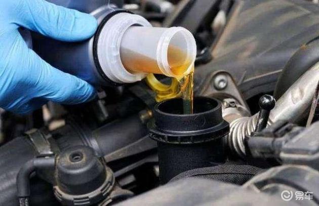 国外2万公里换一次机油，国内5000换一次，3年差距大