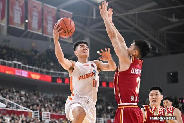 1��18�գ���������Ա������(����)�ڱ�������������������� Τ�� ��