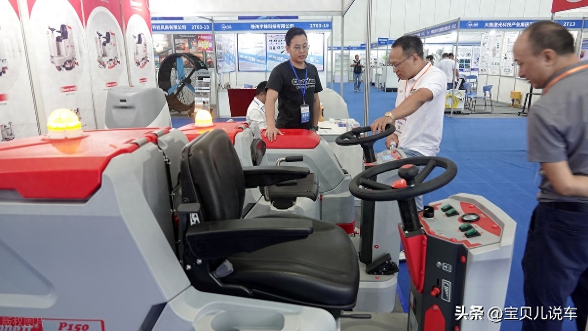 增程式混动2025年逆袭插电混动：技术“落后”为何成市场赢家？