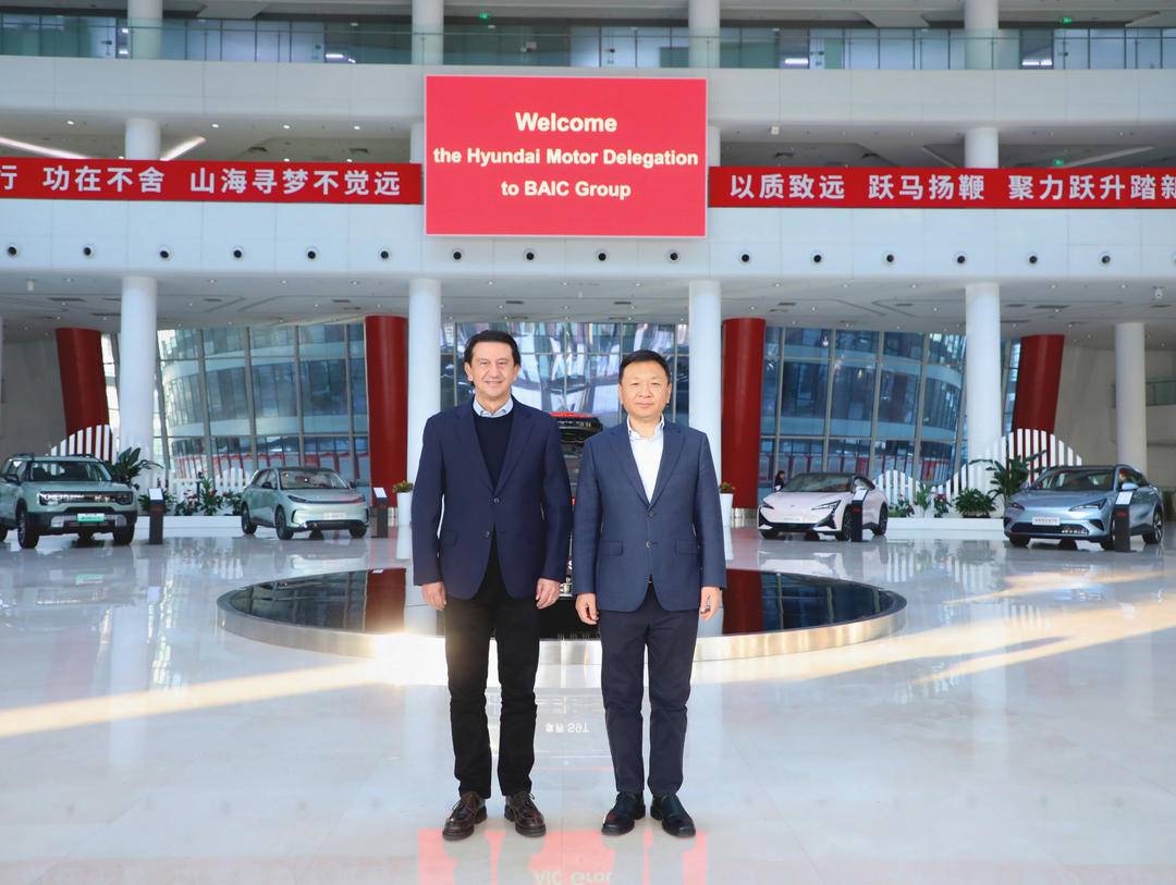 时隔7月再度握手 中韩双方股东力挺北京现代