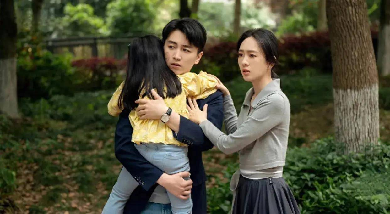 电视剧《小日子》火了，陈晓和童瑶演技获好评，东方卫视收视暴涨_茉莉_家庭_题材