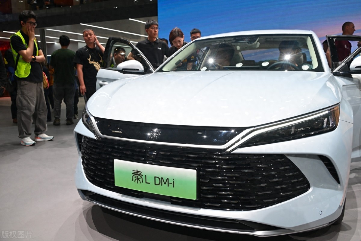 上了高速才知道，油车与混动车的真实差距：不是油耗而是用车体验