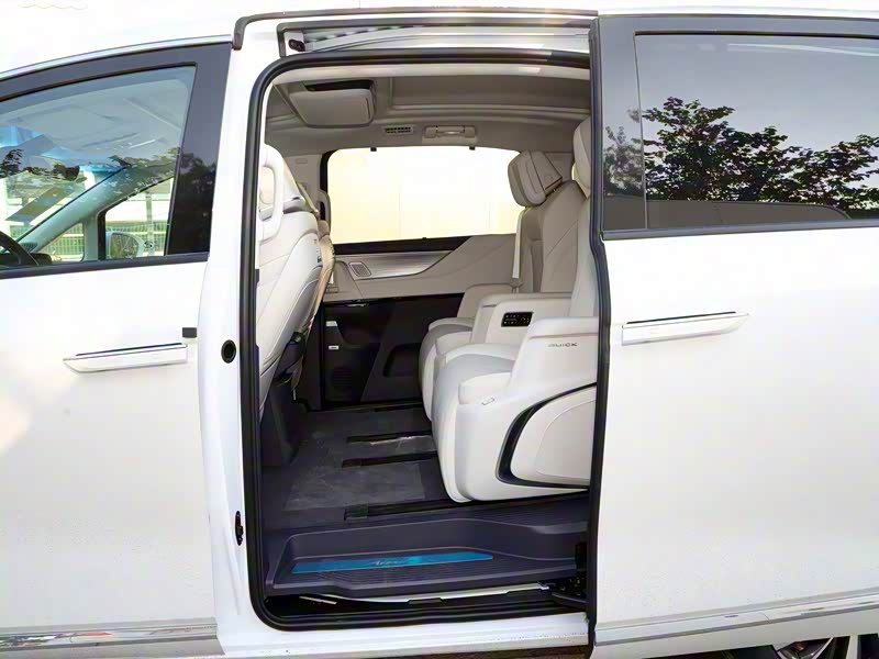 什么样的MPV空间大油耗还低?