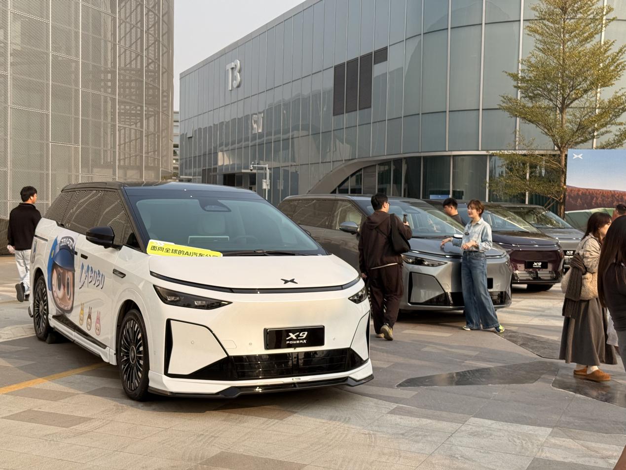 90后占比近六成！小鹏X9用数据说话，这届年轻人为啥都抢着买MPV？