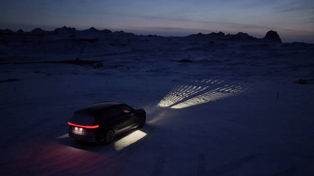 不是所有的车都叫ES8