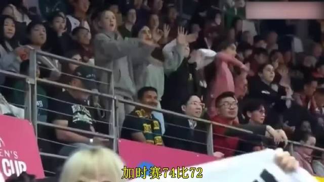 李梦加时赛狂砍高分，上万球迷沸腾