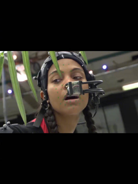 阿凡达首部幕后花絮曝光，原始水下拍摄画面引网友爆笑