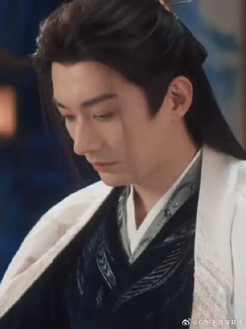 纯情王爷调戏美人不成，反被美人调戏