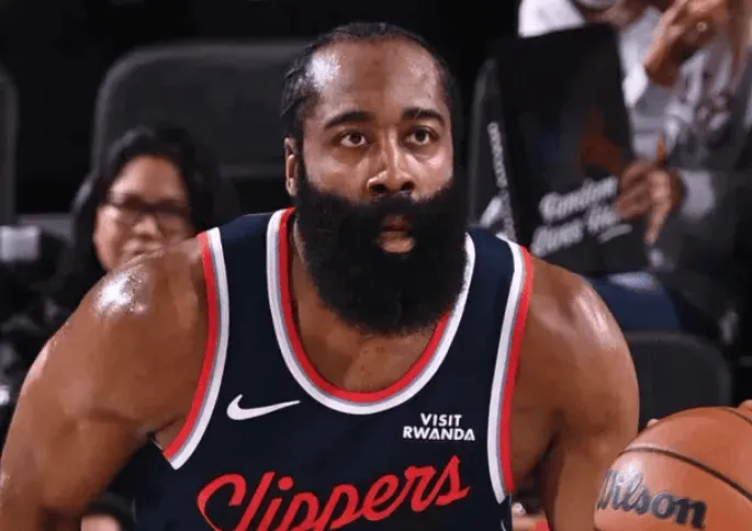 [2026年01月20日]快船豪取6连胜，哈登场均28.5分8.3助攻率队高歌猛进