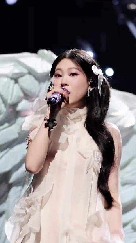 毛不易沈佳润合唱《不染》妹妹太紧张了