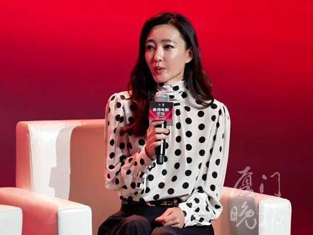 在金鸡电影论坛·编导演论坛中，演员王丽坤就AI对表演艺术的冲击发表见解