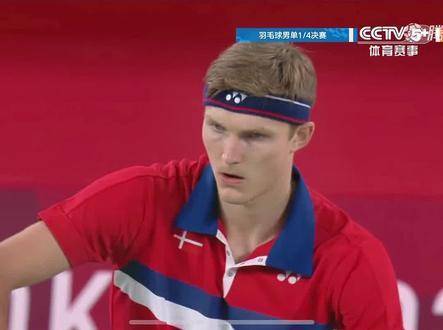 东京那年的对决令人难忘！石宇奇 13-21 13-21 败于安赛龙，止步男单八强