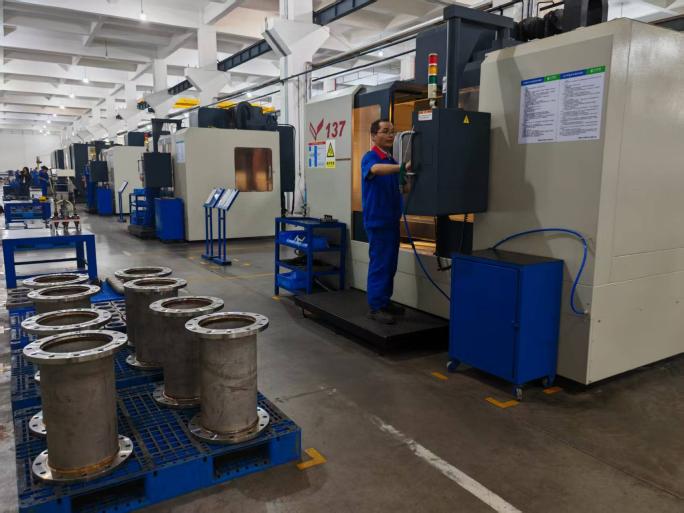 力宇集團生產線（部分）現場。新京報貝殼財經記者 黃鑫宇 攝