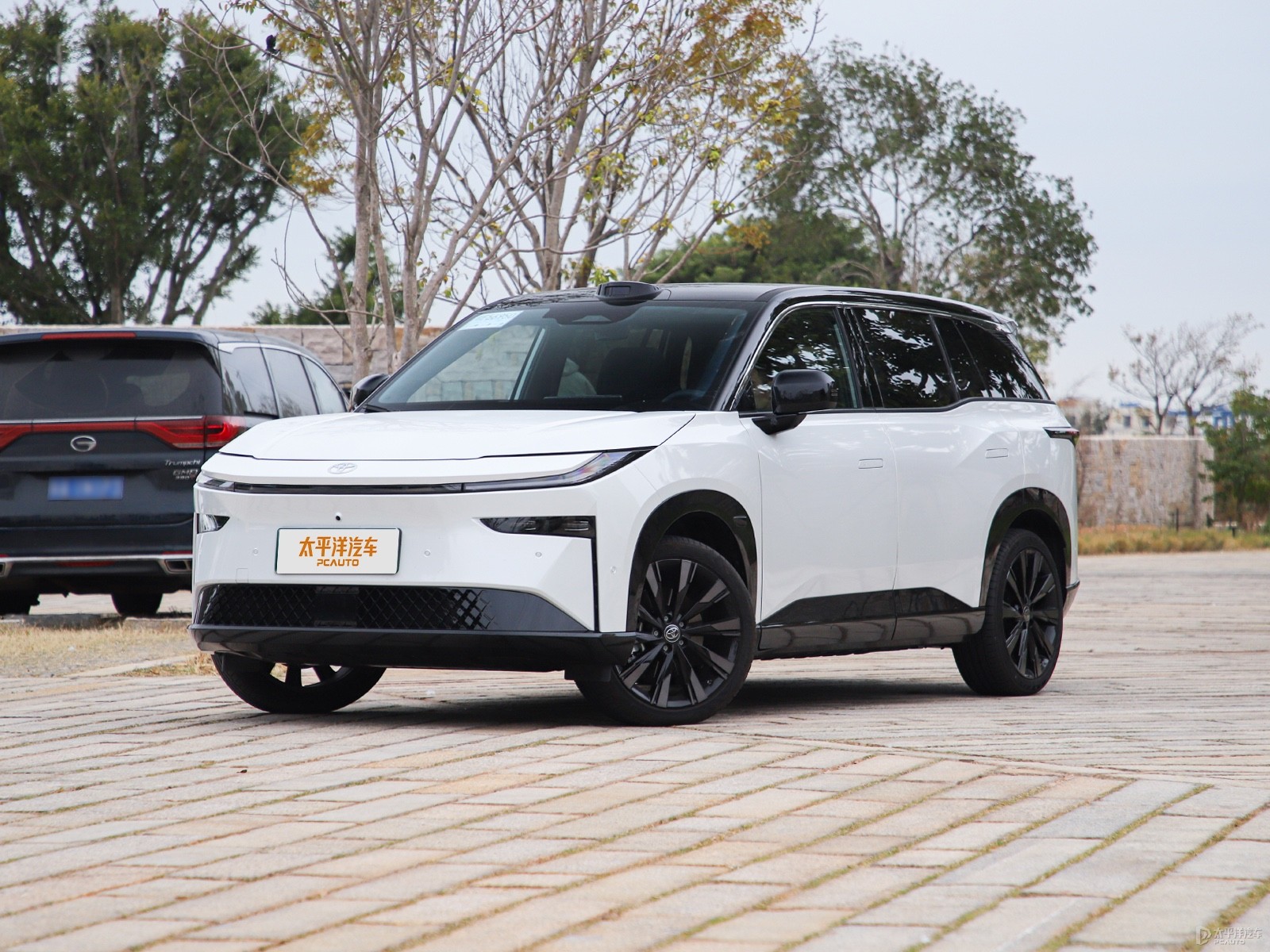 广汽丰田铂智3X的内饰材质和做工怎么样？