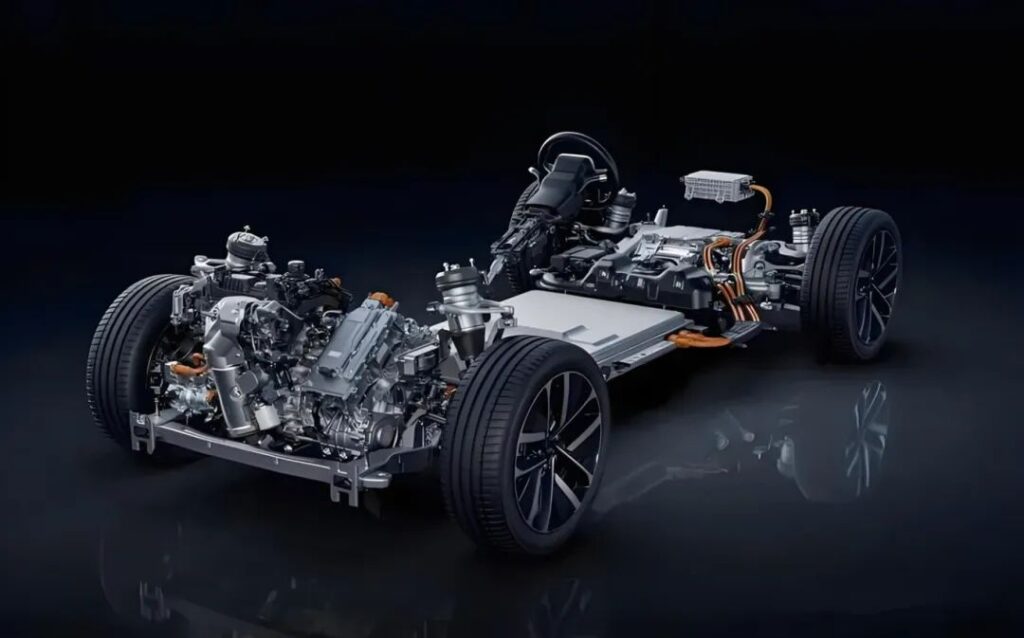 要想新能源卖贵，为何就得上增程？