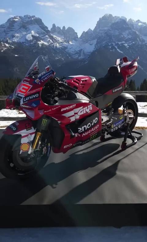 杜卡迪赛道冠军活动第二日,马奎兹与巴尼亚亚马多纳迪坎皮利奥同场竞技