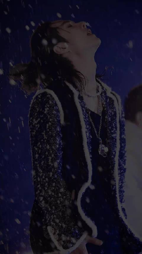 王一博潮酷风格演绎自我态度